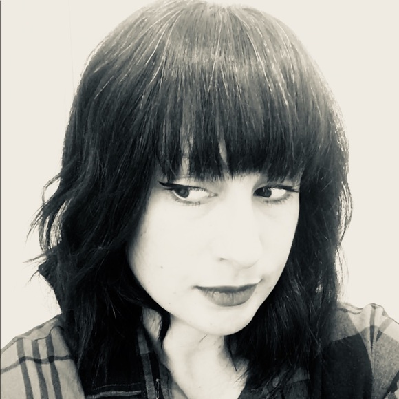 Meet your Posher, Monica - Picture 4 of 8